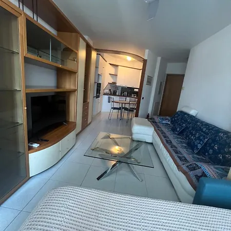 Apartament Vivi Il Triangolo - Centro Self Check-in Bergamo